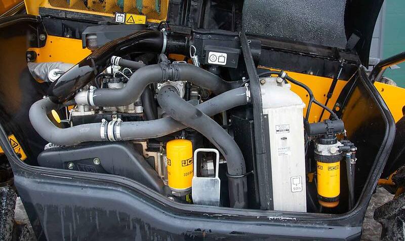 JCB 533-105 2016