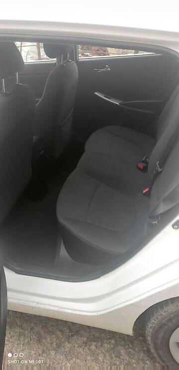 Hyundai Accent 2012