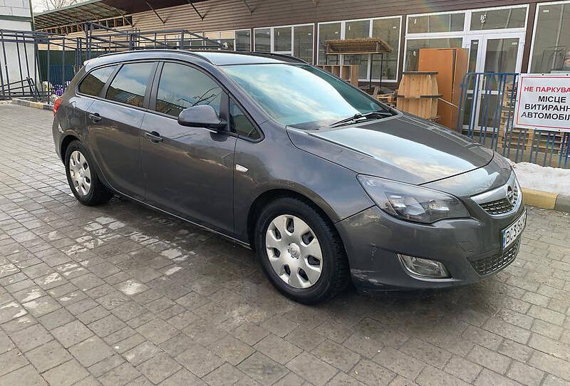 Opel Astra J   2012