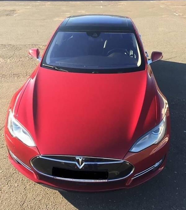 Tesla Model S 2014