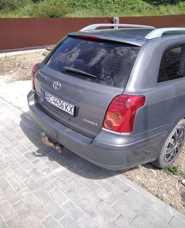 Toyota Avensis 2003