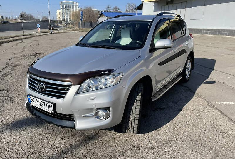 Toyota RAV4 2010