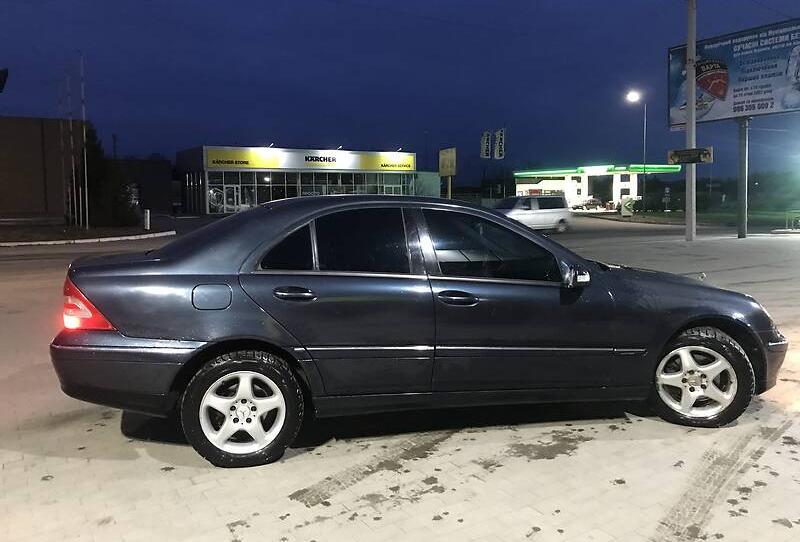 Mercedes-Benz C 200 2002
