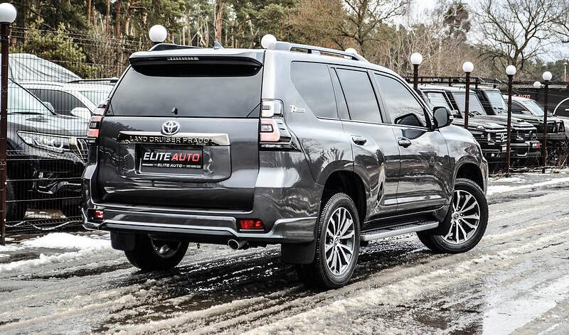 Toyota Land Cruiser Prado 150 Premium 2021