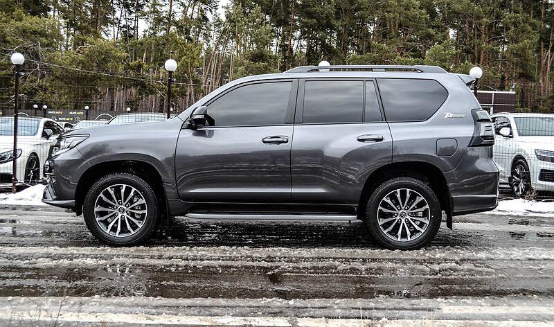 Toyota Land Cruiser Prado 150 Premium 2021