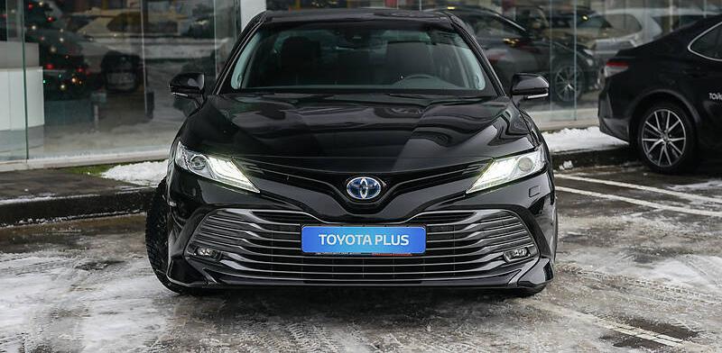 Toyota Camry Premium 2019