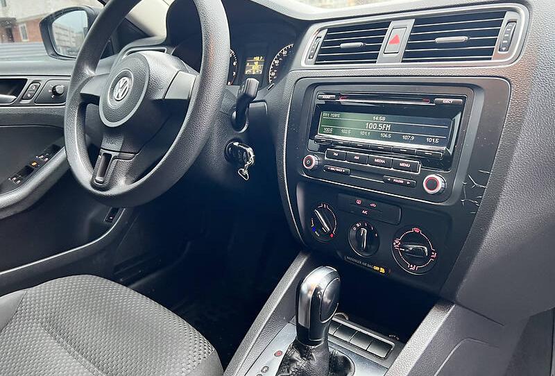 Volkswagen Jetta 2012