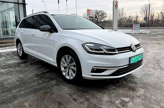 Volkswagen Golf VII Highline 2.0 dq381 2017