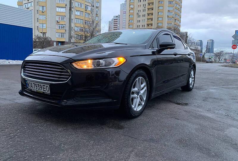 Ford Fusion SE 2015