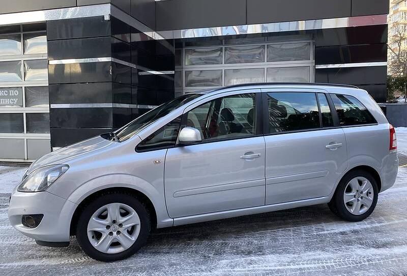 Opel Zafira CLIMA. 2013