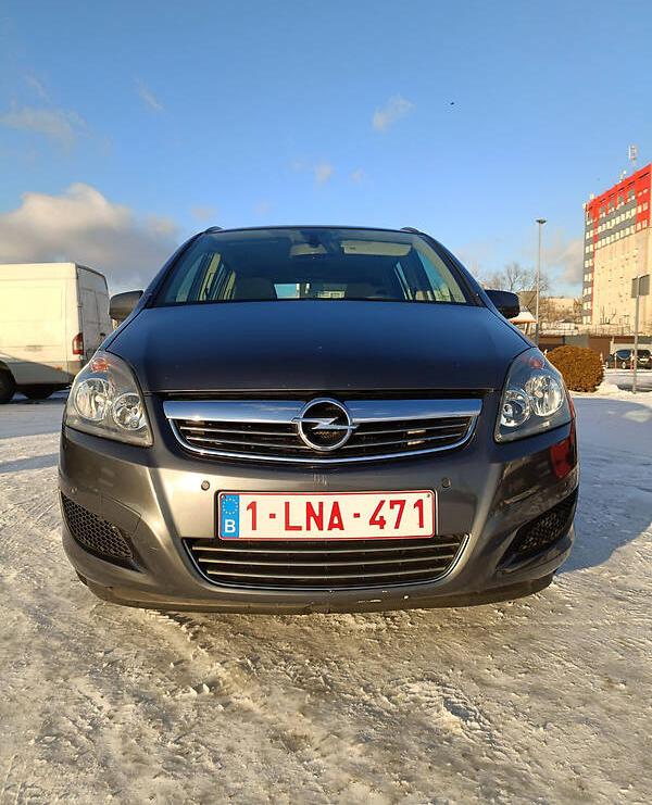 Opel Zafira 2012