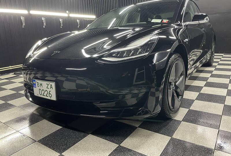 Tesla Model 3 MID RANGE 2018