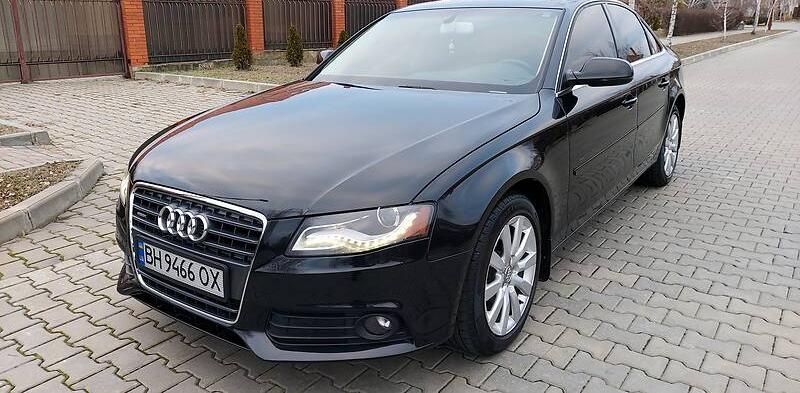 Audi A4 PREMIUM 2011
