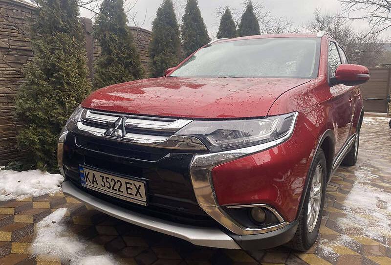 Mitsubishi Outlander 2016