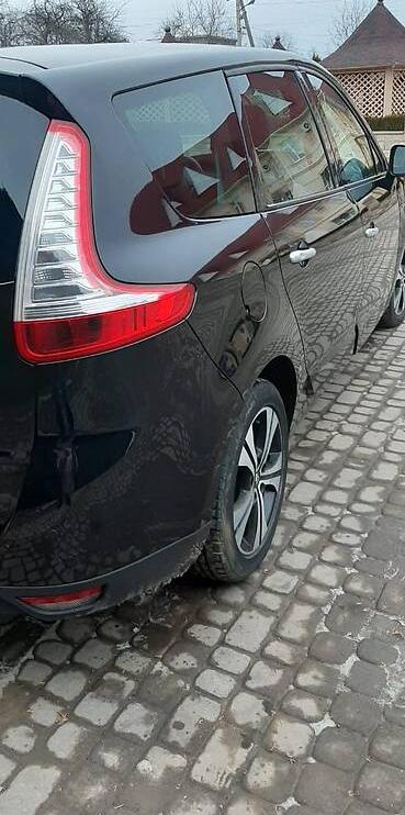 Renault Megane Scenic 2011