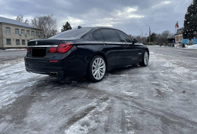 BMW 750 2009