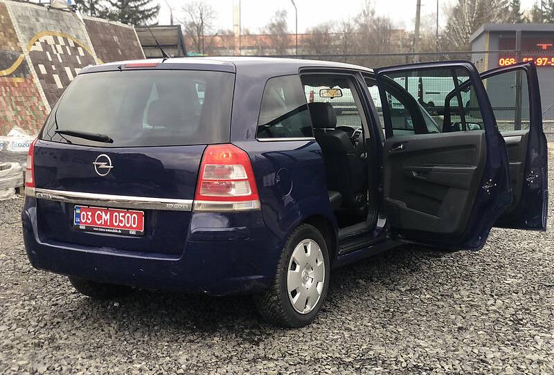 Opel Zafira 2010