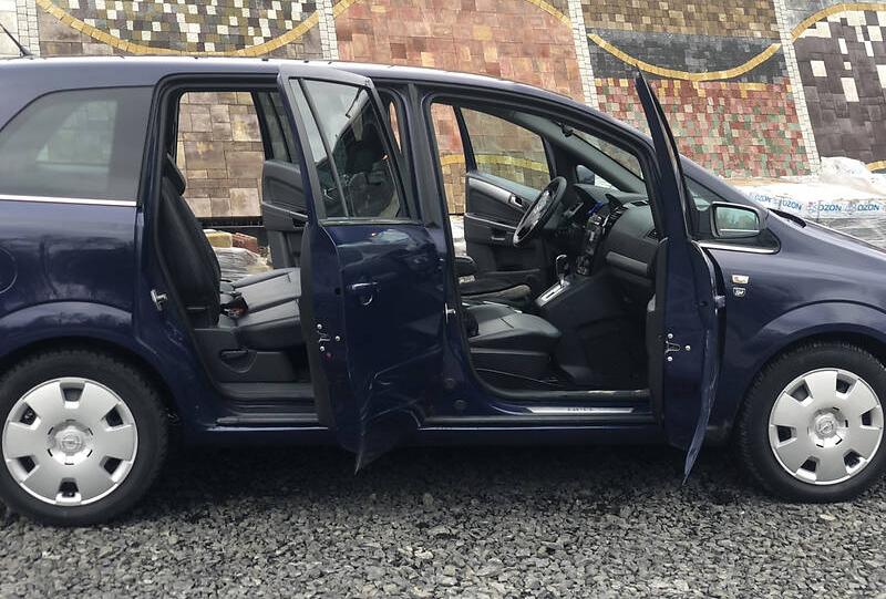 Opel Zafira 2010