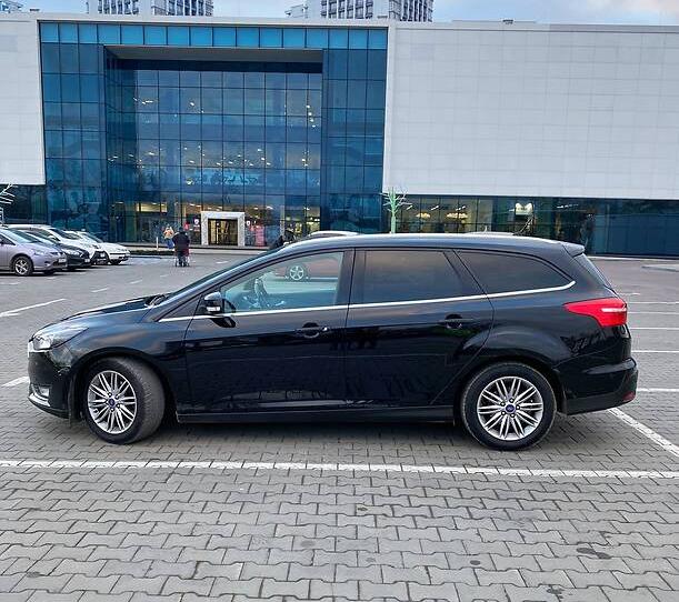 Ford Focus   Titanium  2016
