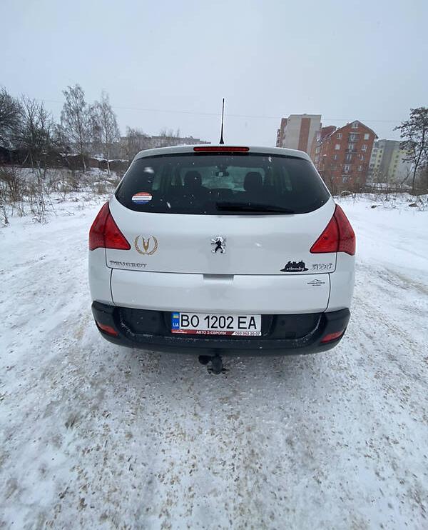 Peugeot 3008 2011
