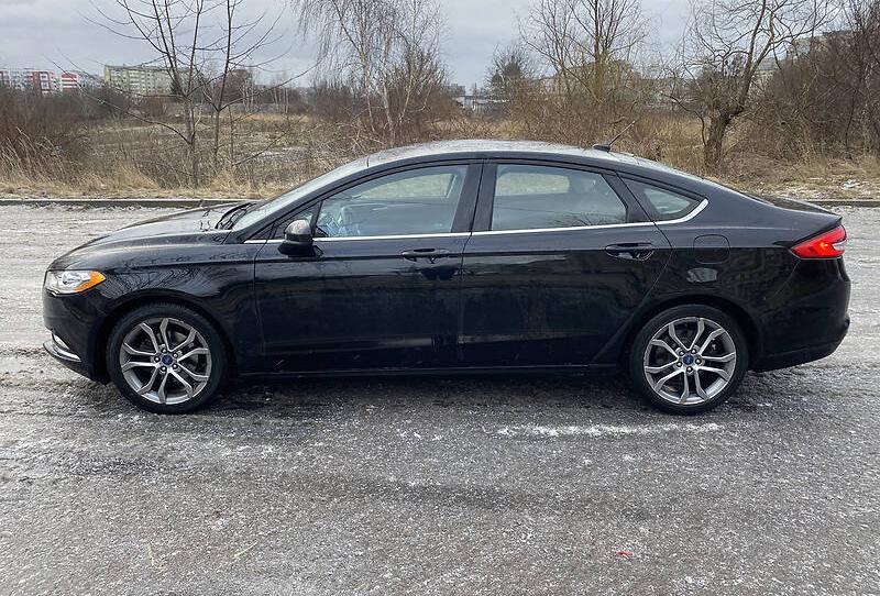 Ford Fusion SE 2016