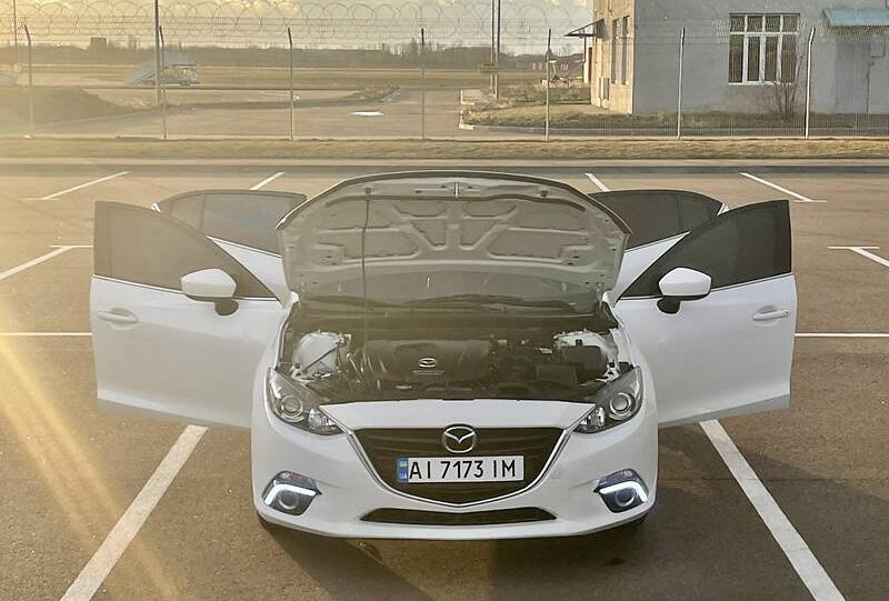 Mazda 3 2015