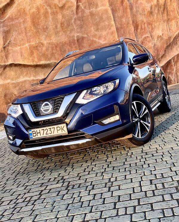 Nissan Rogue   2018