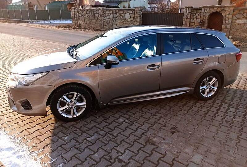 Toyota Avensis T27 2015