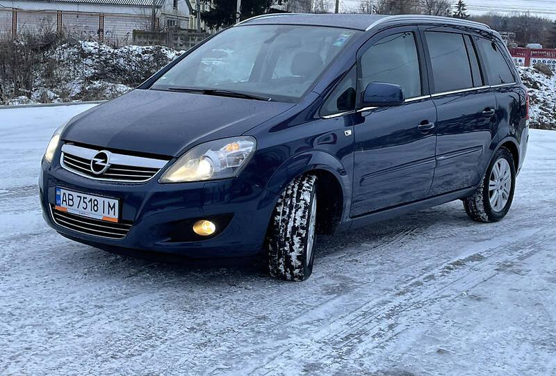Opel Zafira 2011