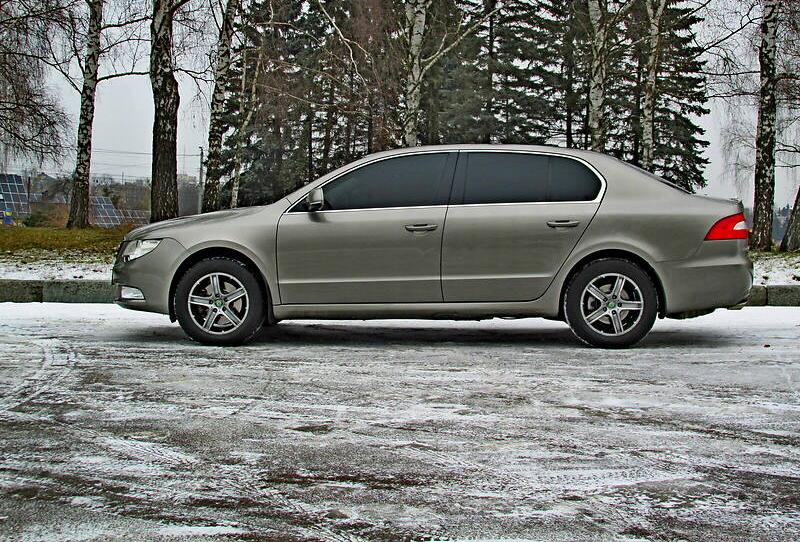 Skoda Superb 2012