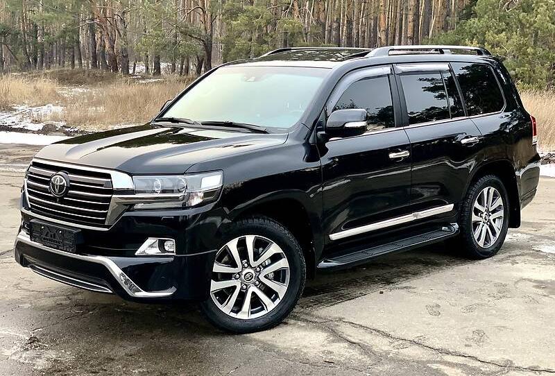 Toyota Land Cruiser 200 2017