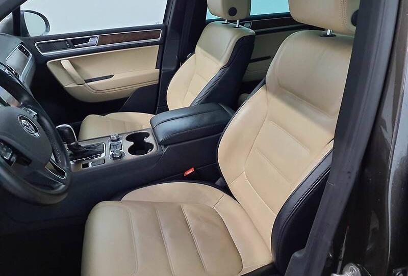 Volkswagen Touareg R LINE  2017