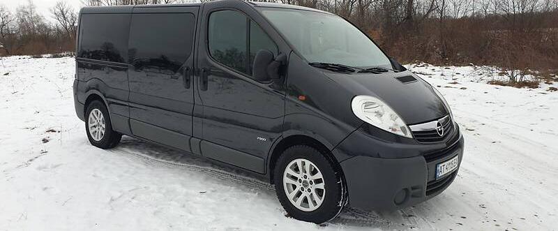 Opel Vivaro пасс. 2012