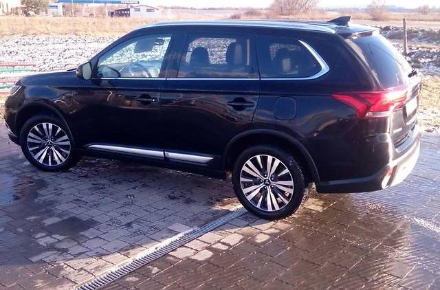 Mitsubishi Outlander SEL AWD 2018