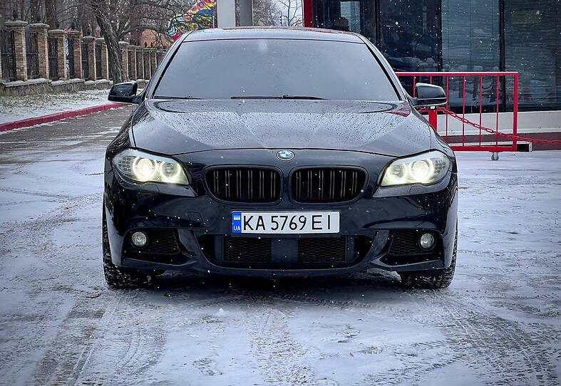 BMW 535  M paket X Drive  2012