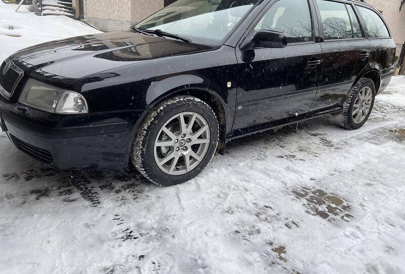 Skoda Octavia Tour 1.6 mpi svizha 2004