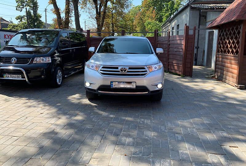 Toyota Highlander 2010
