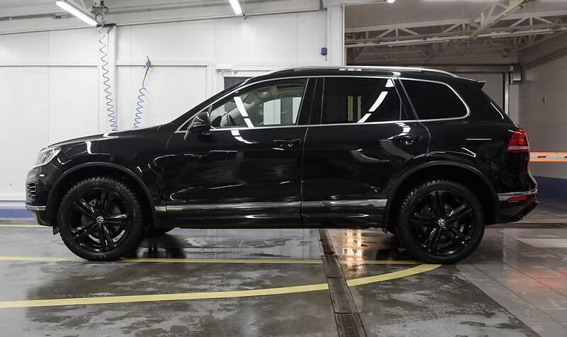 Volkswagen Touareg R LINE  2017