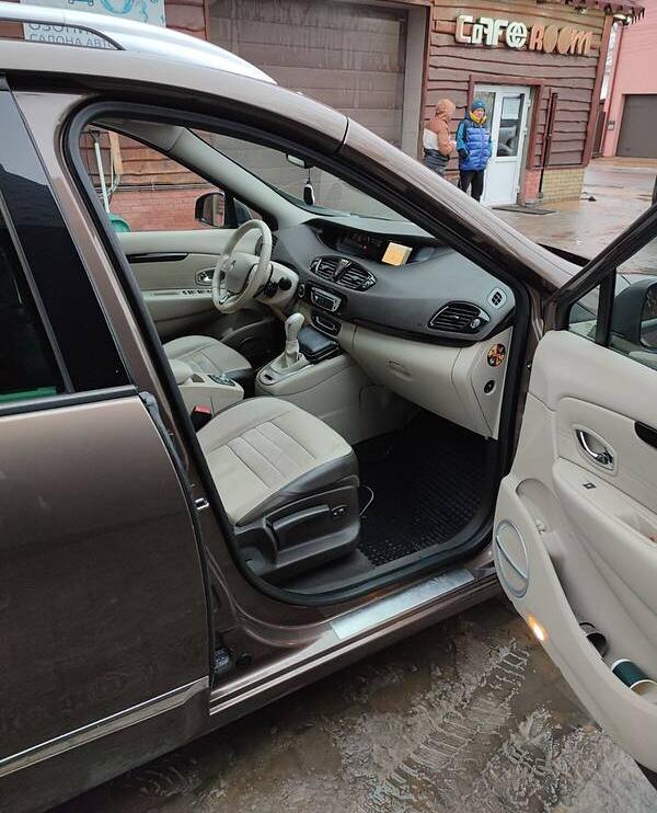 Renault Megane Scenic 2014