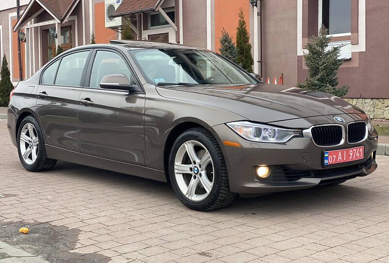 BMW 328 xDrive  2013