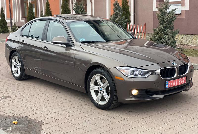 BMW 328 xDrive  2013