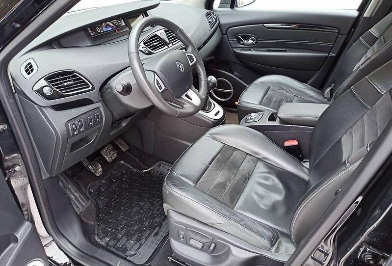 Renault Scenic INITIALE Paris BOSE 2012