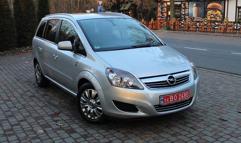 Opel Zafira 111 Series 2010