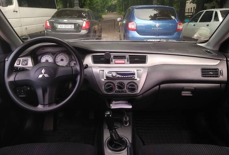 Mitsubishi Lancer 2006