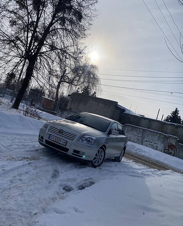 Toyota Avensis 2004