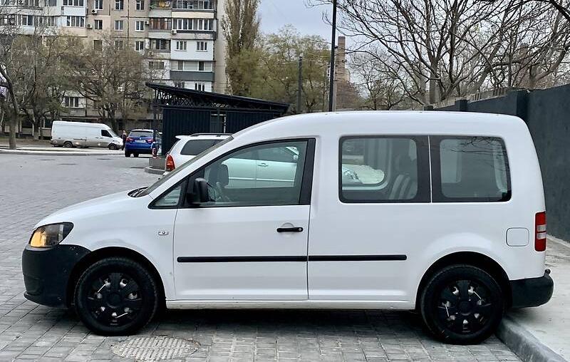 Volkswagen Caddy пасс.   2010