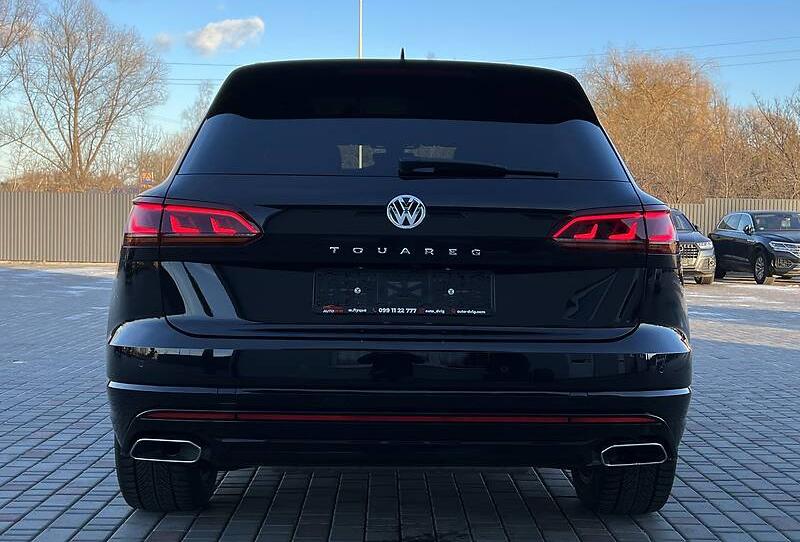 Volkswagen Touareg R LINEx2 MATRIX 2018