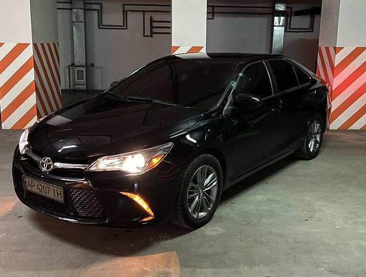 Toyota Camry SE 2017