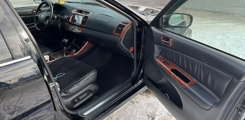 Toyota Camry 2004