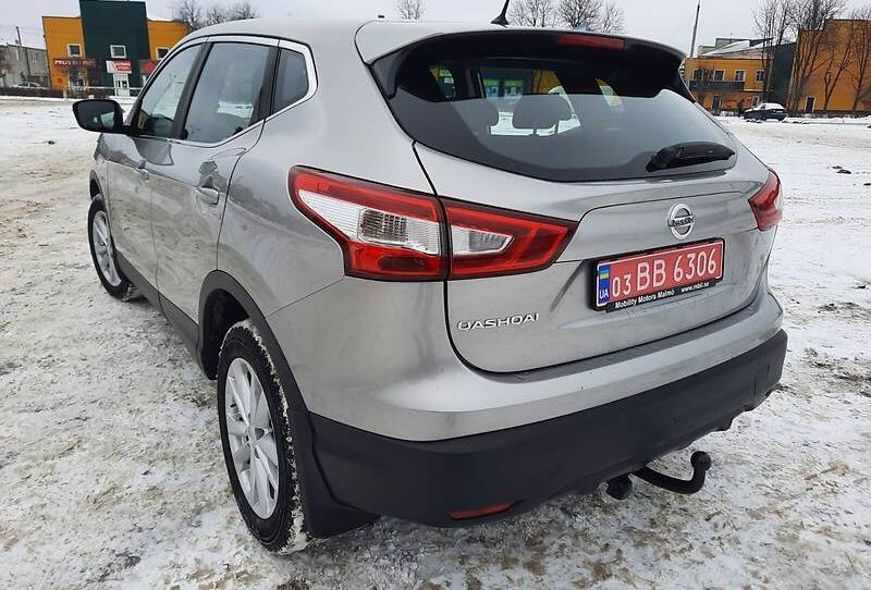 Nissan Qashqai 4 na 4 2015
